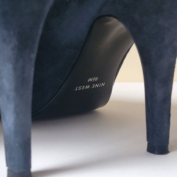 NINE WEST 8.5 womens genuine Leather blue suede heels - Picture 4 of 5
